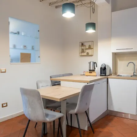 Апартаменты Rjgal - Private Courtyard Center *